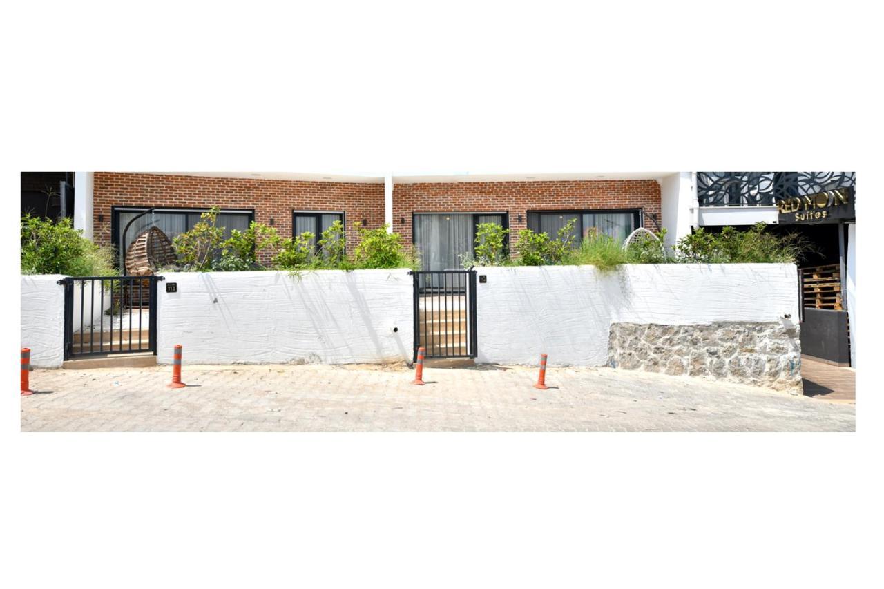 فتحية Red Moon Suites المظهر الخارجي الصورة